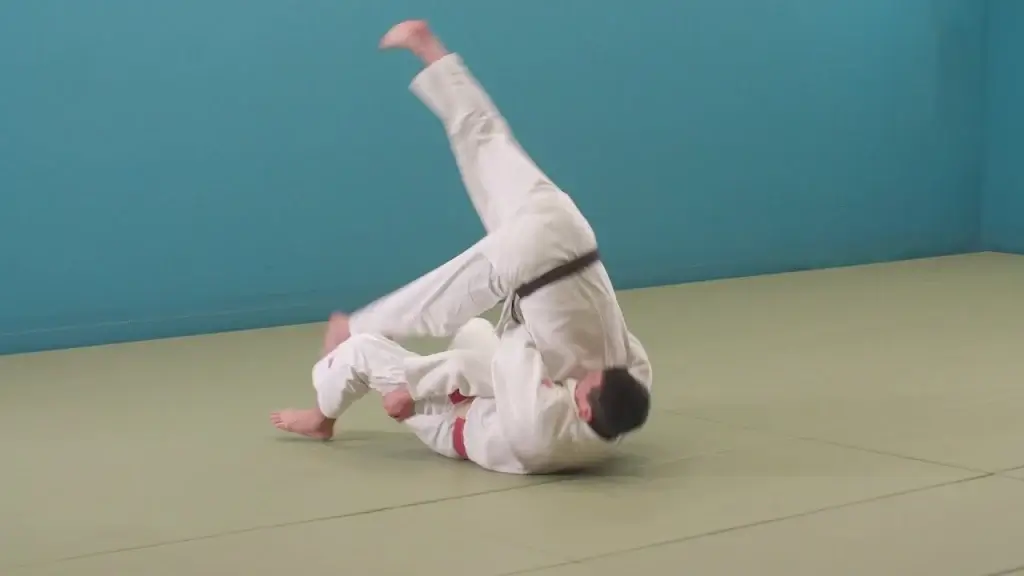 Tawara-gaeshi durch einen Judoka ausgeführt.