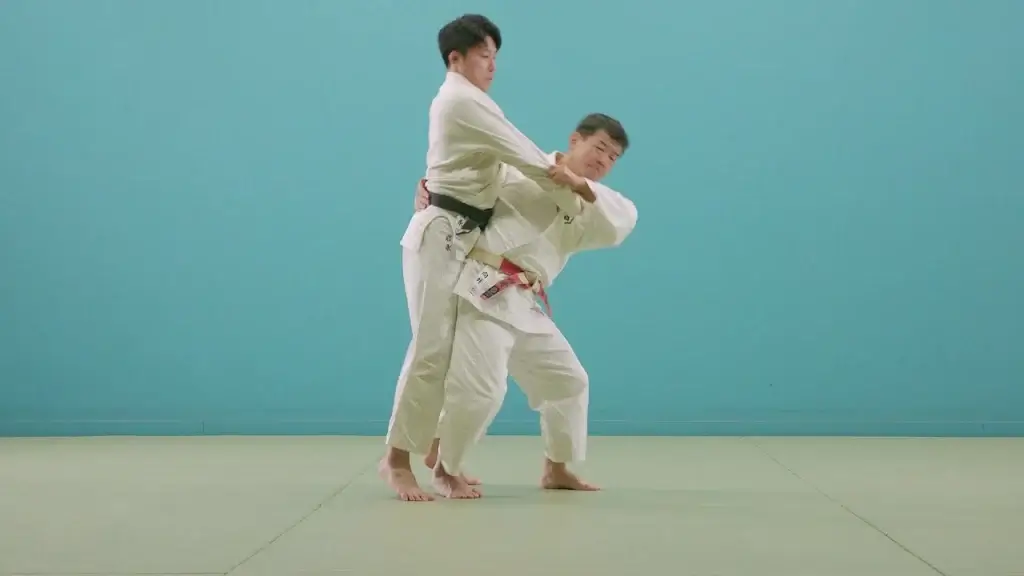 Judoka demonstriert Uki-goshi.